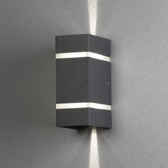 Outdoor Wall Lamp Cremona, Effect Stripes, Height 19.5 cm